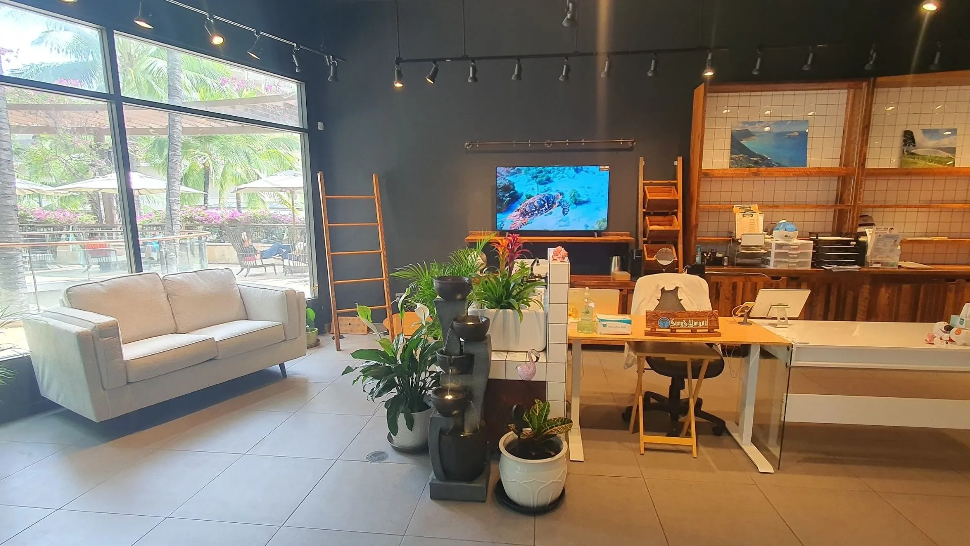 Aloha Urgent Care welcoming clinic interior